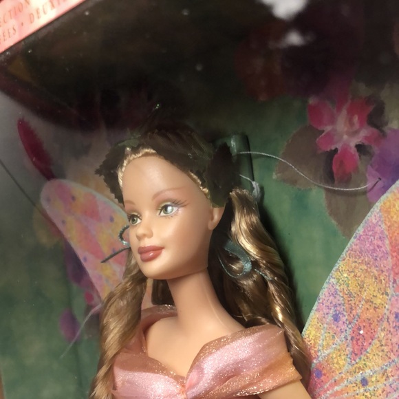 ⭐️Host Pick⭐️ - Fairy of the Garden Barbie - Picture 16 of 16